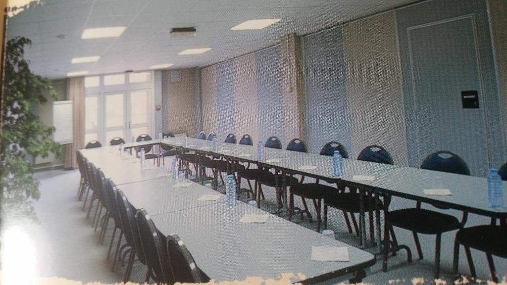 Hotel Noctuel Rambouillet Esterno foto